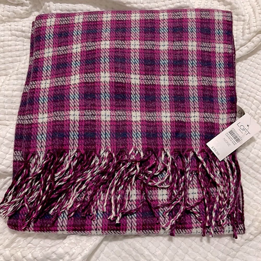 NWT- LOFT. Plaid Scarf